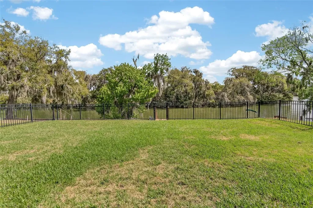 6870 Shimmering Drive Lakeland FL 33813