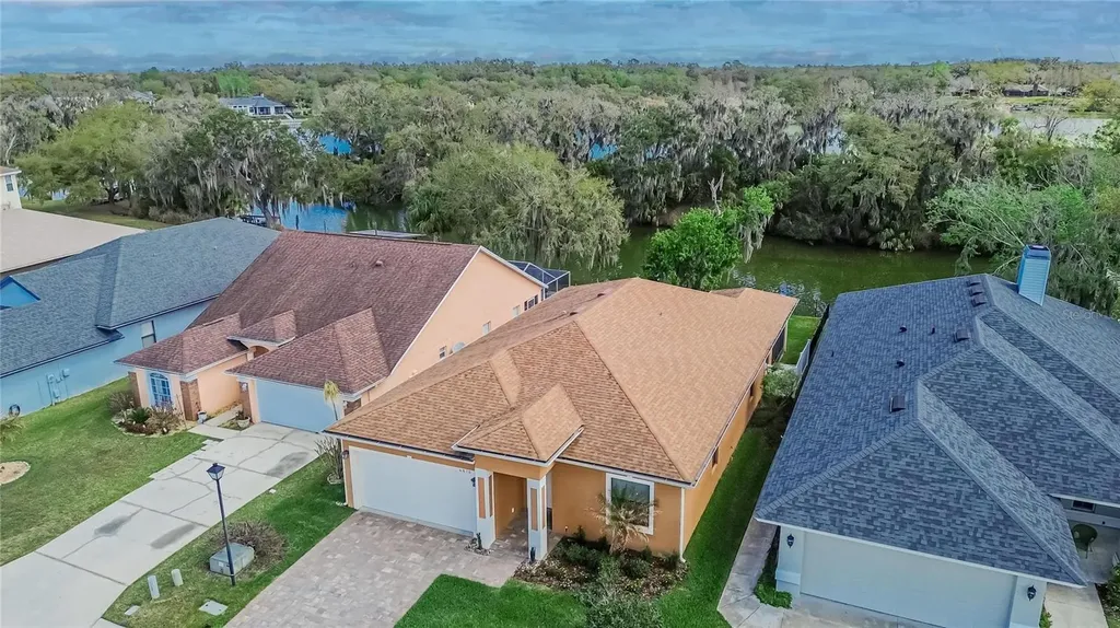 6870 Shimmering Drive Lakeland FL 33813