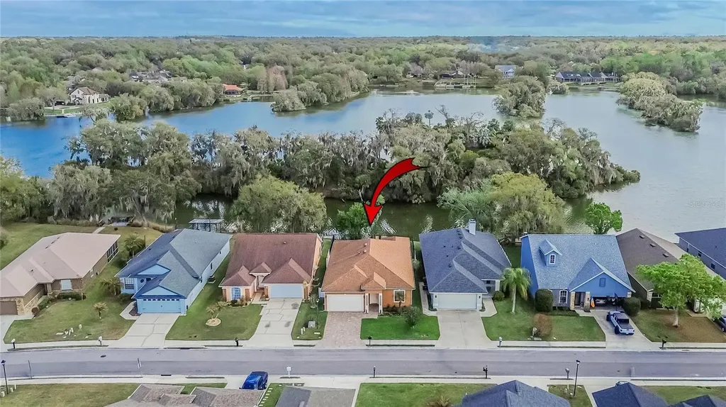 6870 Shimmering Drive Lakeland FL 33813