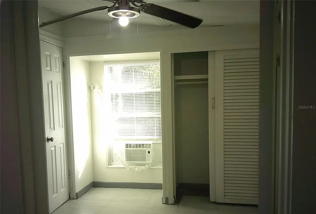 1060 65th Street S St Petersburg FL 33707