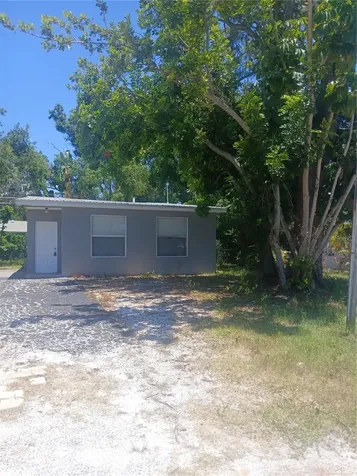 1060 65th Street S St Petersburg FL 33707