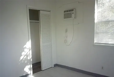 1060 65th Street S St Petersburg FL 33707