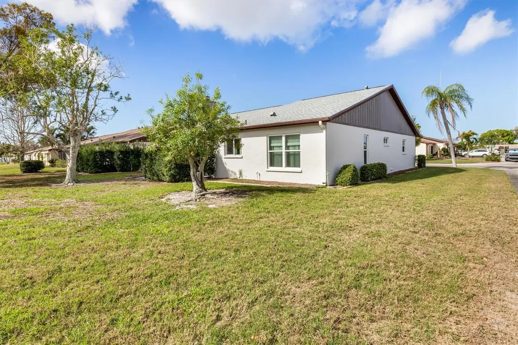 626 Deerwood Avenue Englewood FL 34223