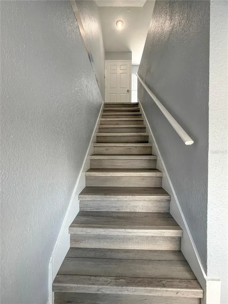 141 S Hiawassee Road Orlando FL 32835