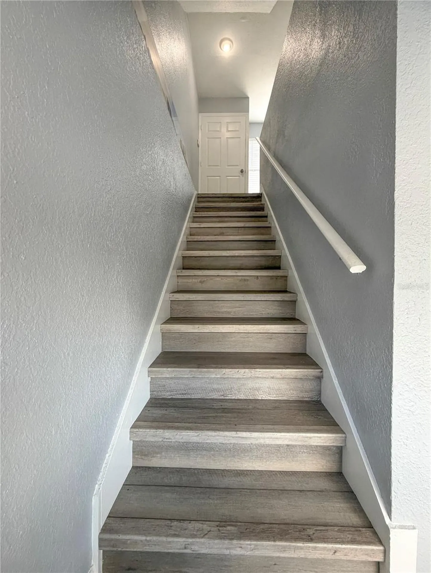 141 S Hiawassee Road Orlando FL 32835