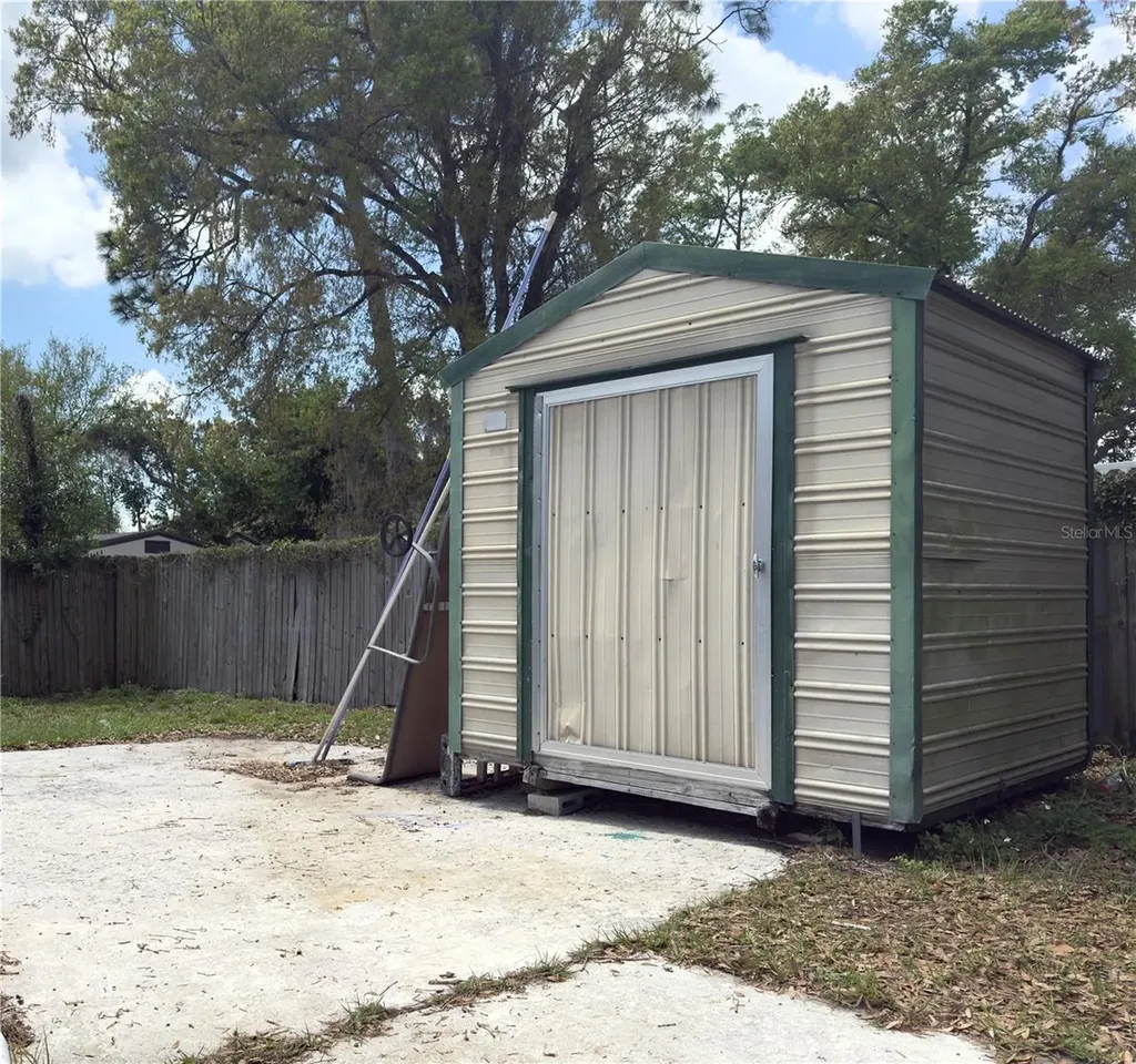 4103 E Hanna Avenue Tampa FL 33610