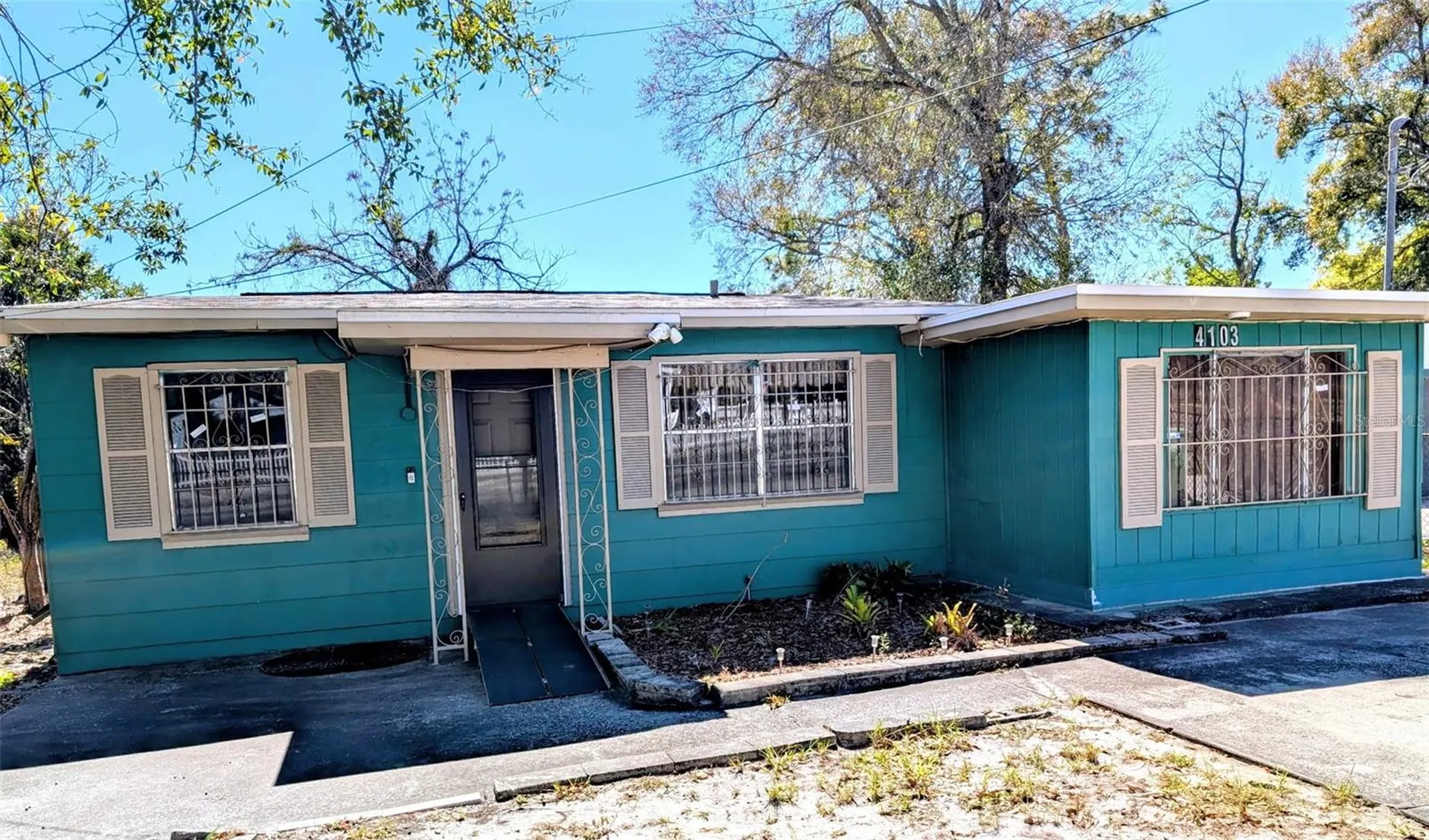 4103 E Hanna Avenue Tampa FL 33610
