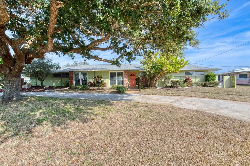 2614 N Peninsula Drive Daytona Beach FL 32118