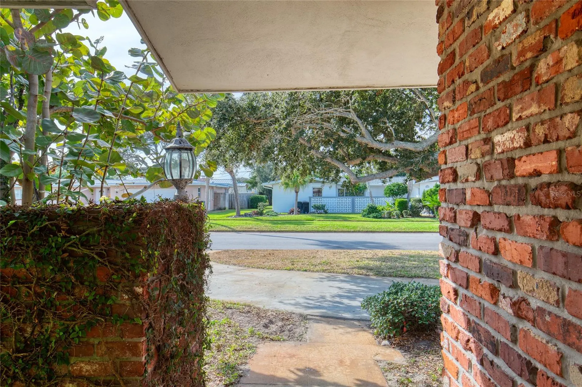 2614 N Peninsula Drive Daytona Beach FL 32118