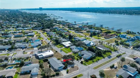 2614 N Peninsula Drive Daytona Beach FL 32118