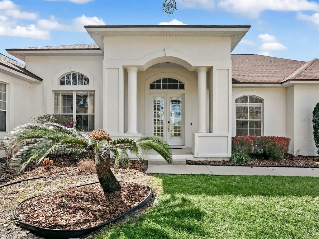 39407 Treeline Drive Lady Lake FL 32159