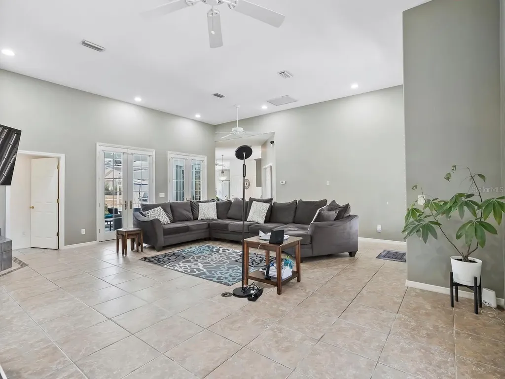 39407 Treeline Drive Lady Lake FL 32159