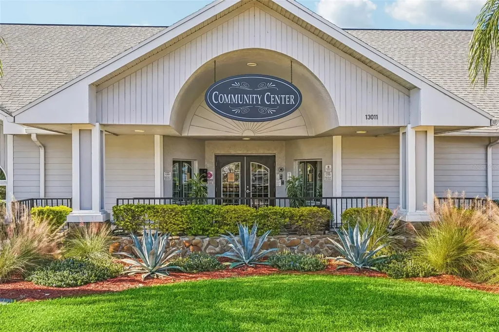10914 Whitecap Drive Riverview FL 33579