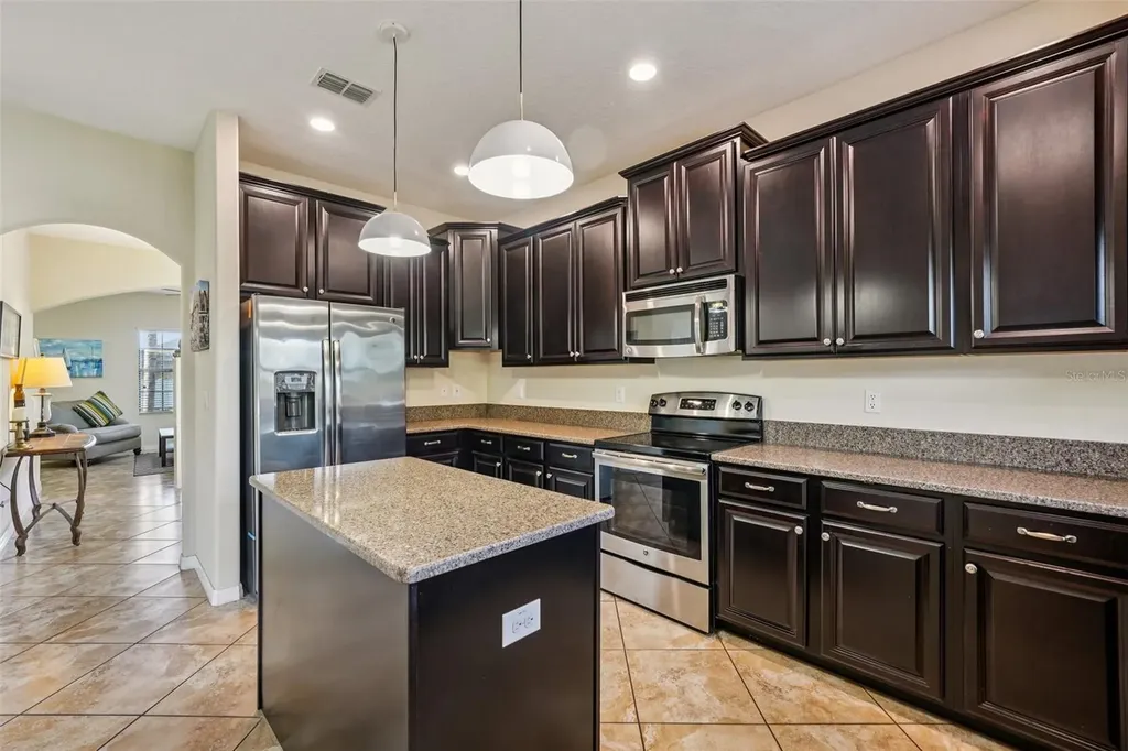 10914 Whitecap Drive Riverview FL 33579