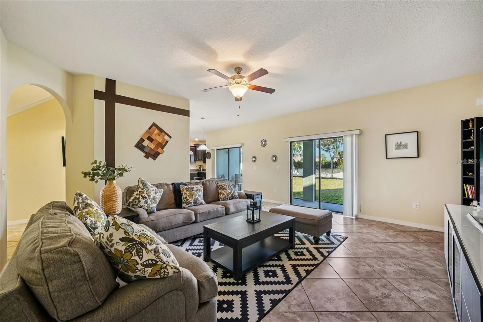 10914 Whitecap Drive Riverview FL 33579