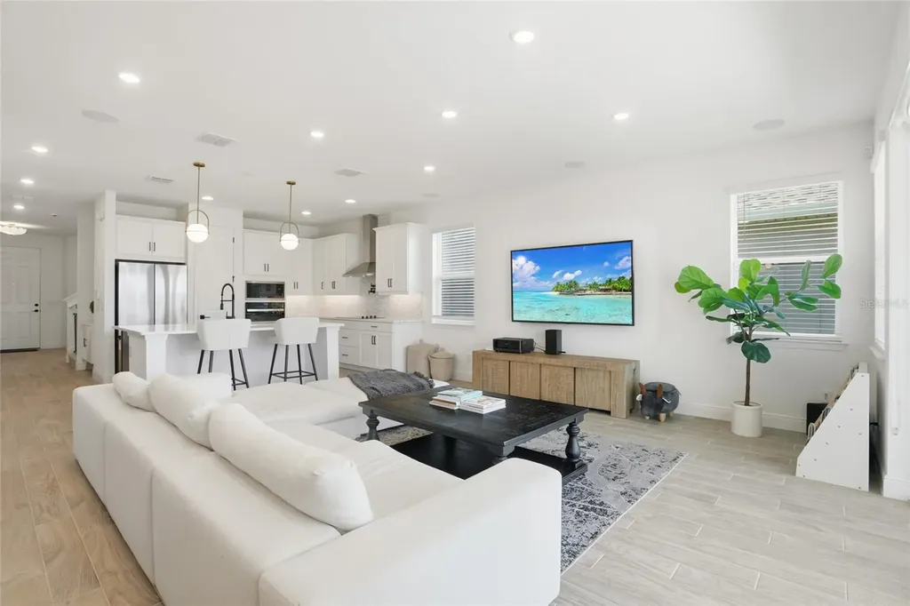 19310 Banfield Place Orlando FL 32827