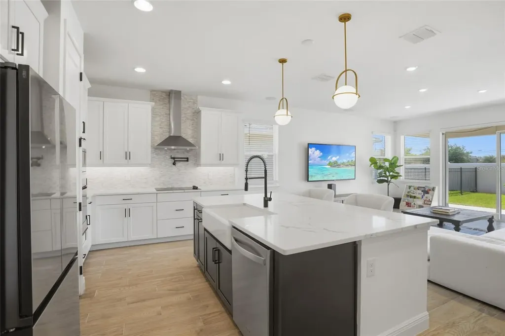 19310 Banfield Place Orlando FL 32827