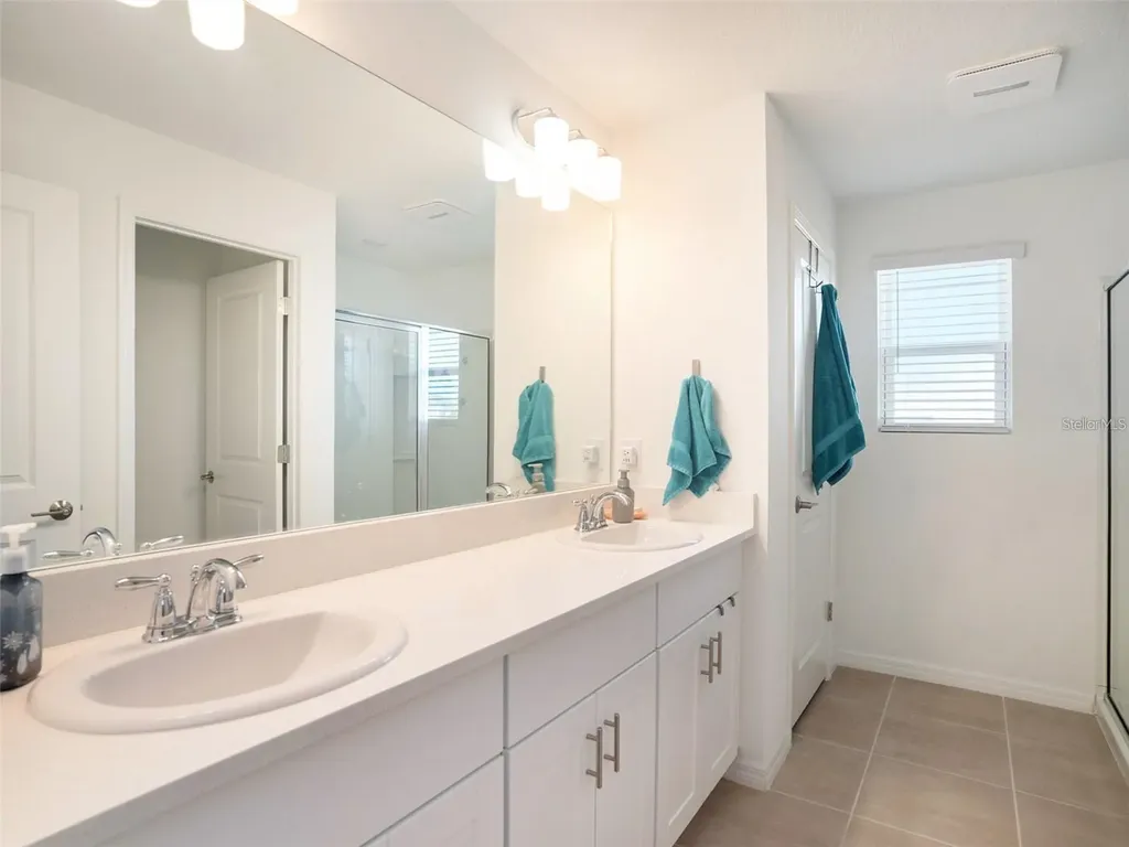5912 Laurelcrest Glen Palmetto FL 34221