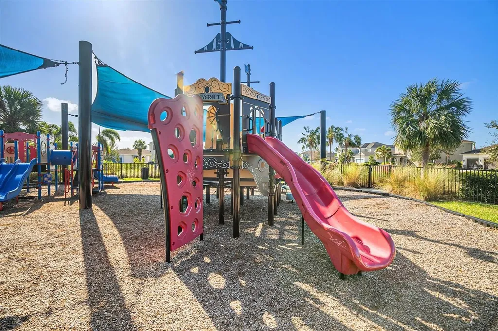 5912 Laurelcrest Glen Palmetto FL 34221