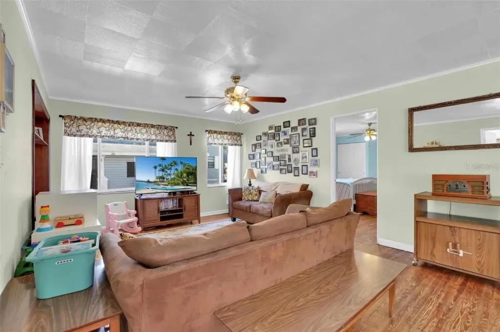 515 Mabbette Street Kissimmee FL 34741