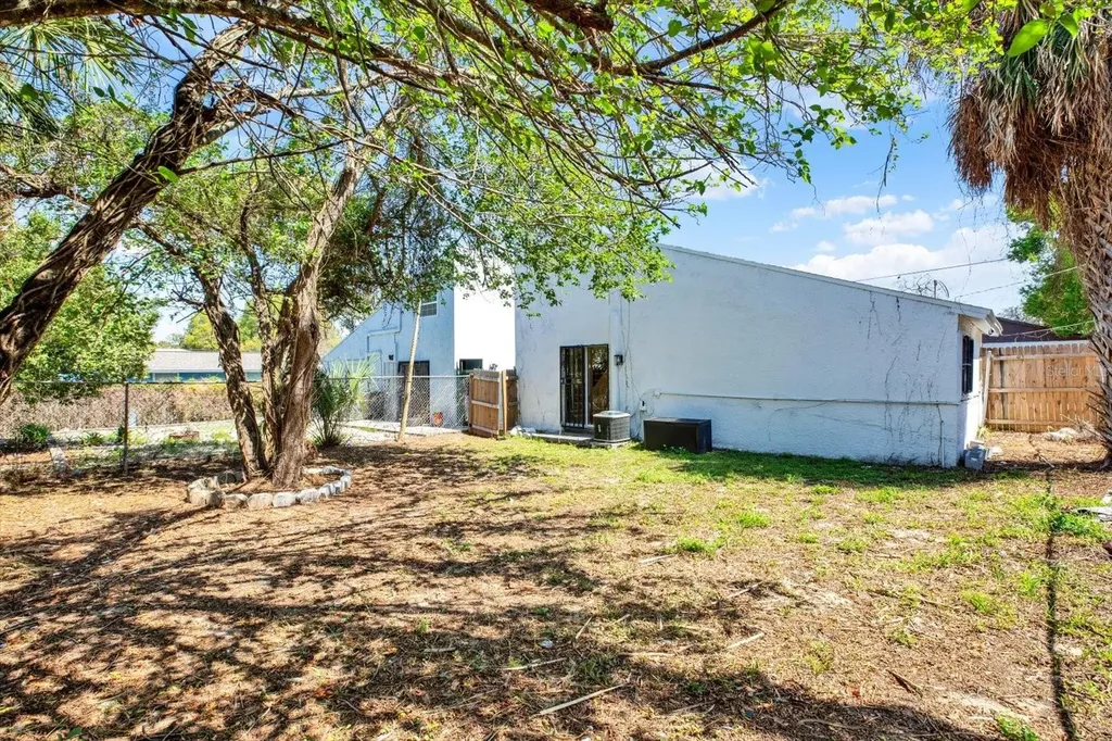 8606 N Semmes Street Tampa FL 33604