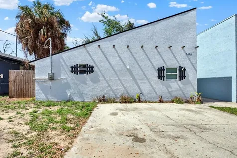 8606 N Semmes Street Tampa FL 33604
