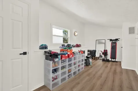 8606 N Semmes Street Tampa FL 33604