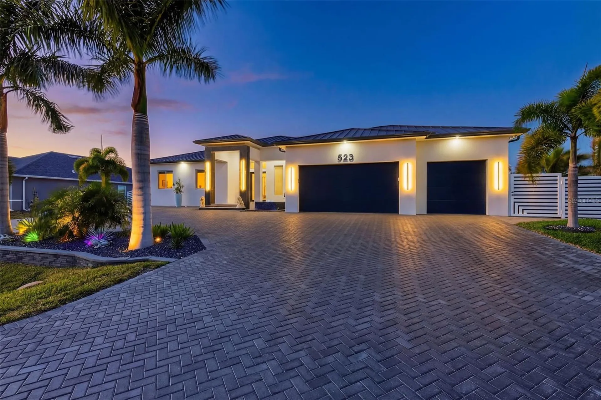 523 SW 23rd Street Cape Coral FL 33991