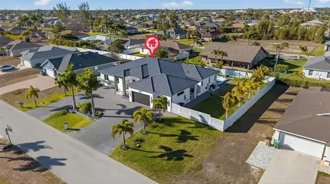 523 SW 23rd Street Cape Coral FL 33991