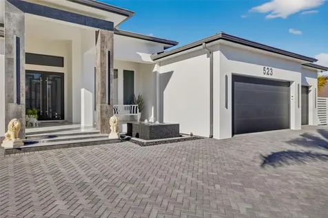 523 SW 23rd Street Cape Coral FL 33991