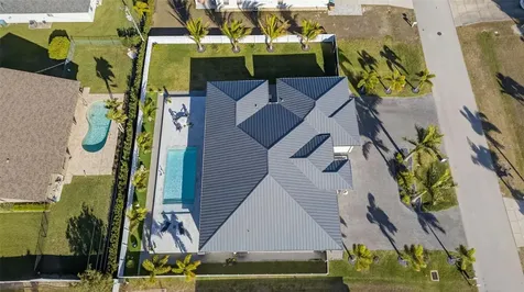 523 SW 23rd Street Cape Coral FL 33991