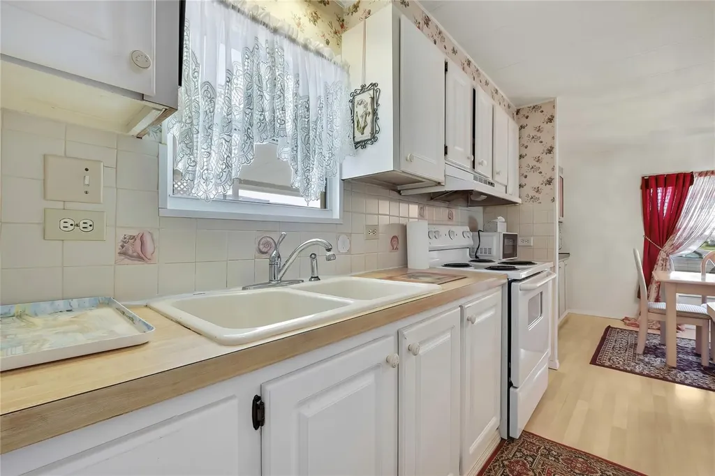 4809 Empress Lane Holiday FL 34690