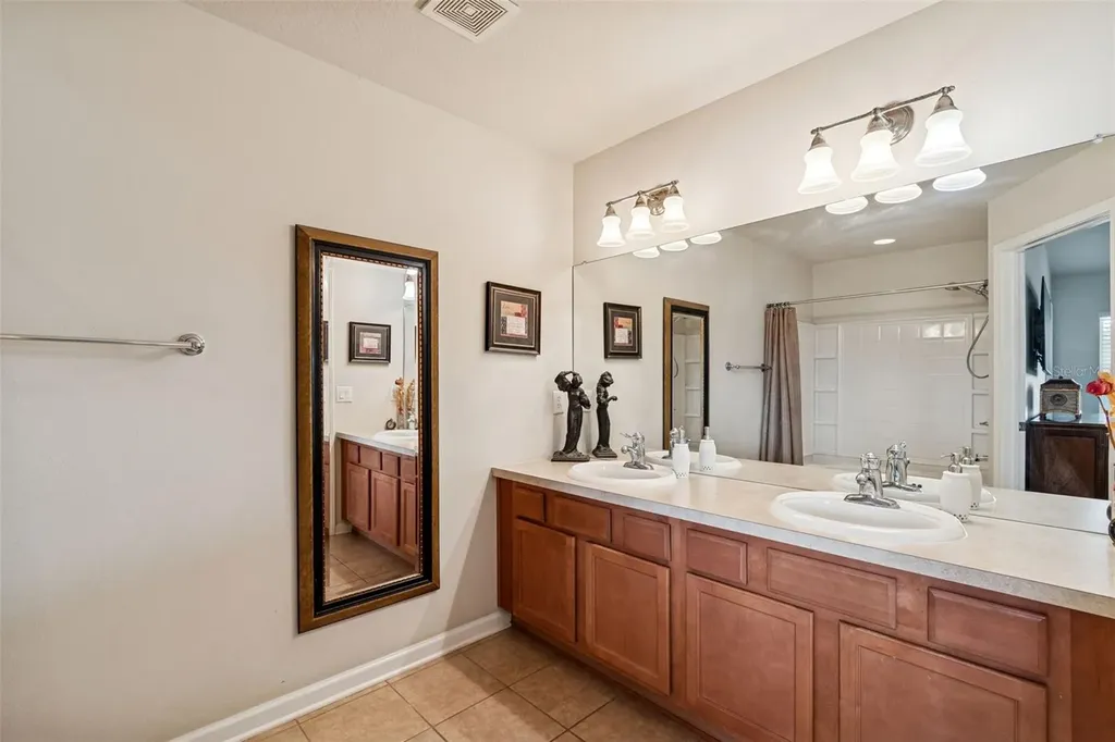 10238 Estero Bay Lane Tampa FL 33625