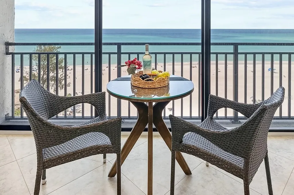 20 Whispering Sands Drive Sarasota FL 34242