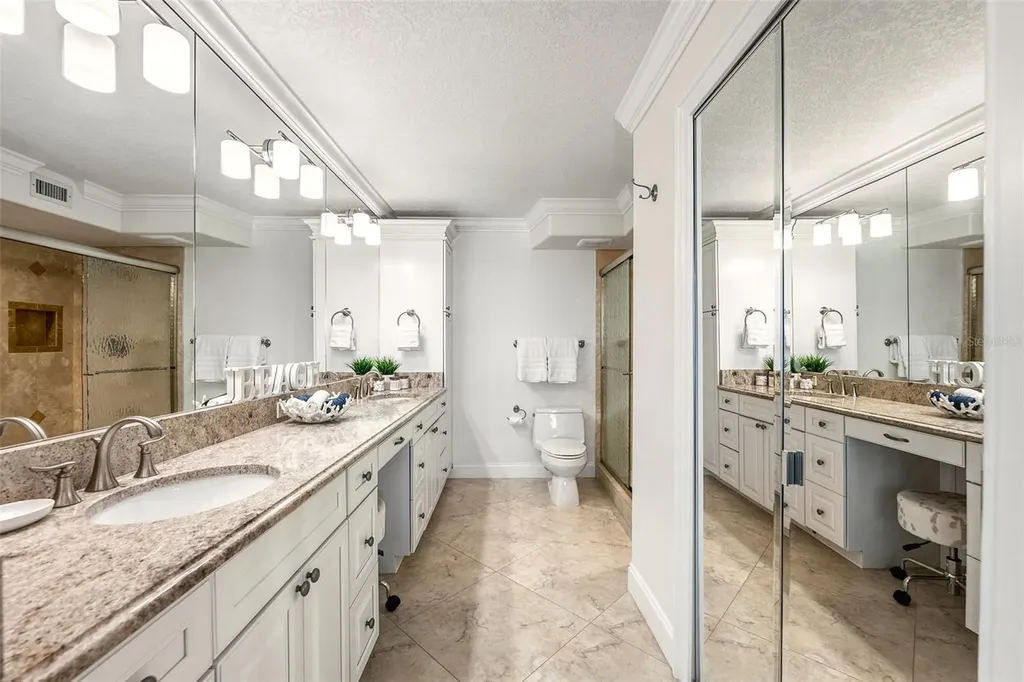 20 Whispering Sands Drive Sarasota FL 34242