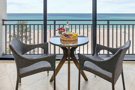 20 Whispering Sands Drive Sarasota FL 34242