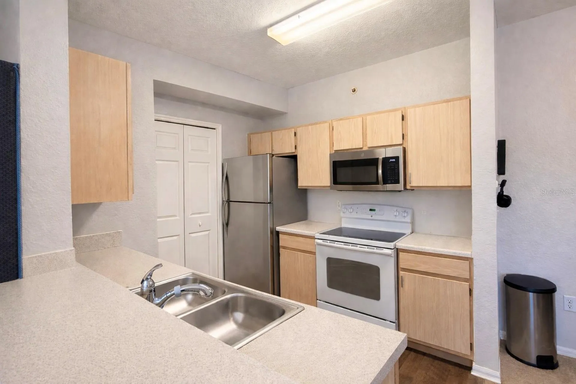 5483 Vineland Road Orlando FL 32811