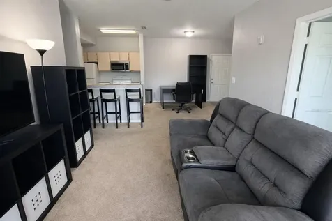 5483 Vineland Road Orlando FL 32811