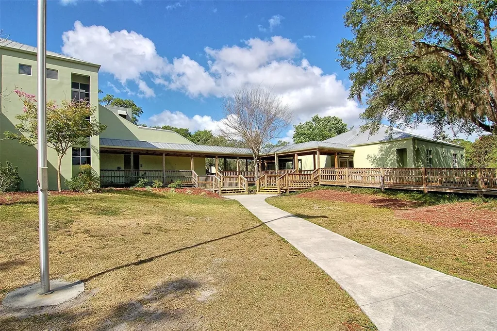 5594 Wilde Oak Way Sarasota FL 34232