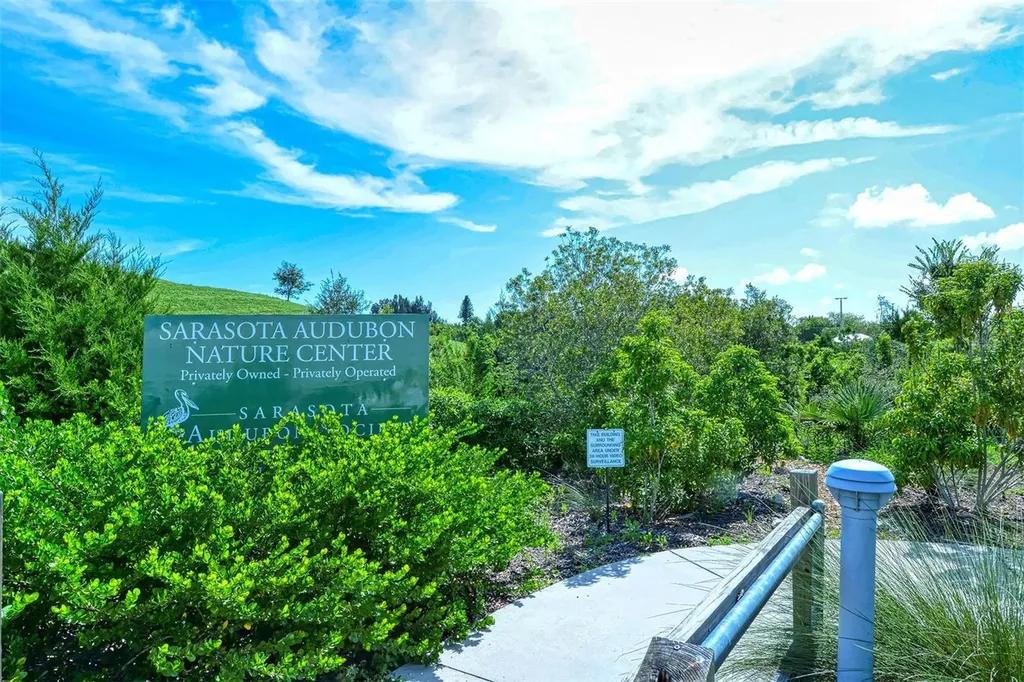 5594 Wilde Oak Way Sarasota FL 34232