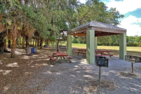 5594 Wilde Oak Way Sarasota FL 34232