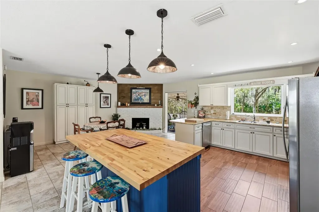 4064 N Concord Drive Crystal River FL 34428