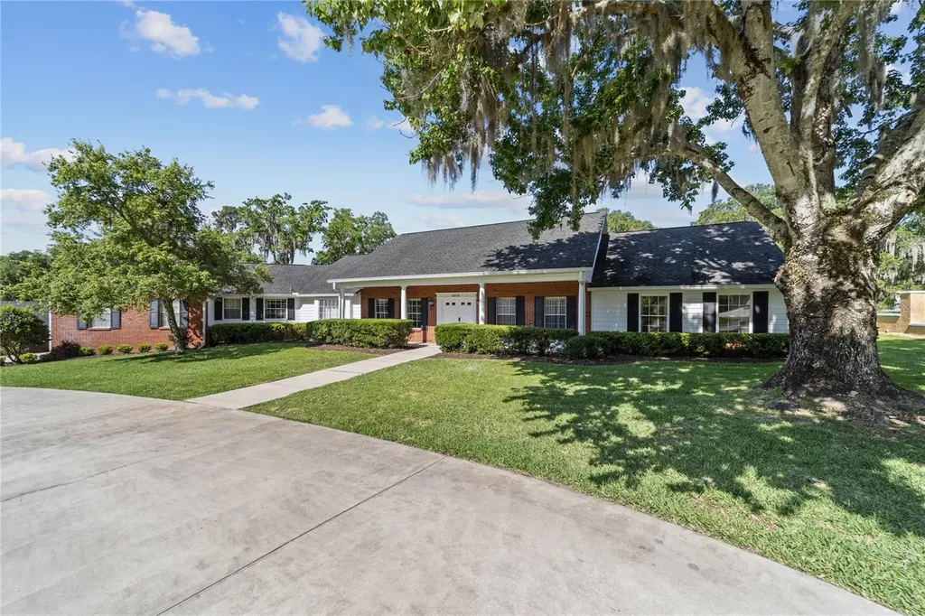 5310 NW 78th Court Ocala FL 34482