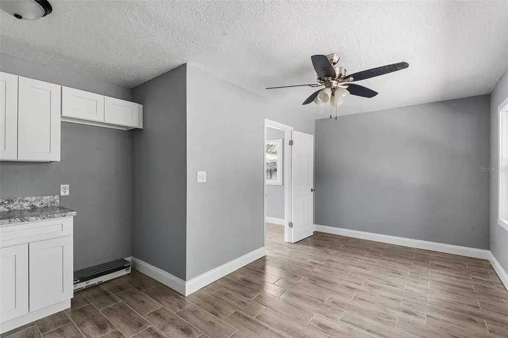 122 S Garfield Avenue Deland FL 32724
