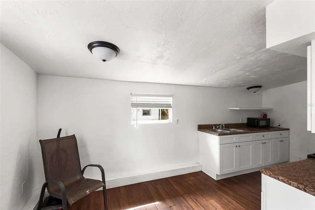 122 S Garfield Avenue Deland FL 32724