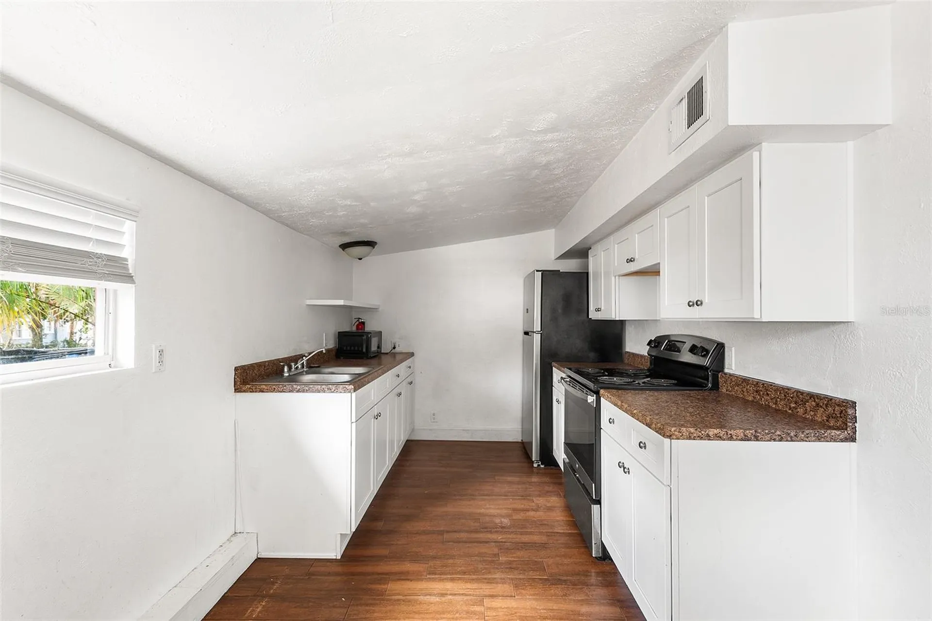122 S Garfield Avenue Deland FL 32724