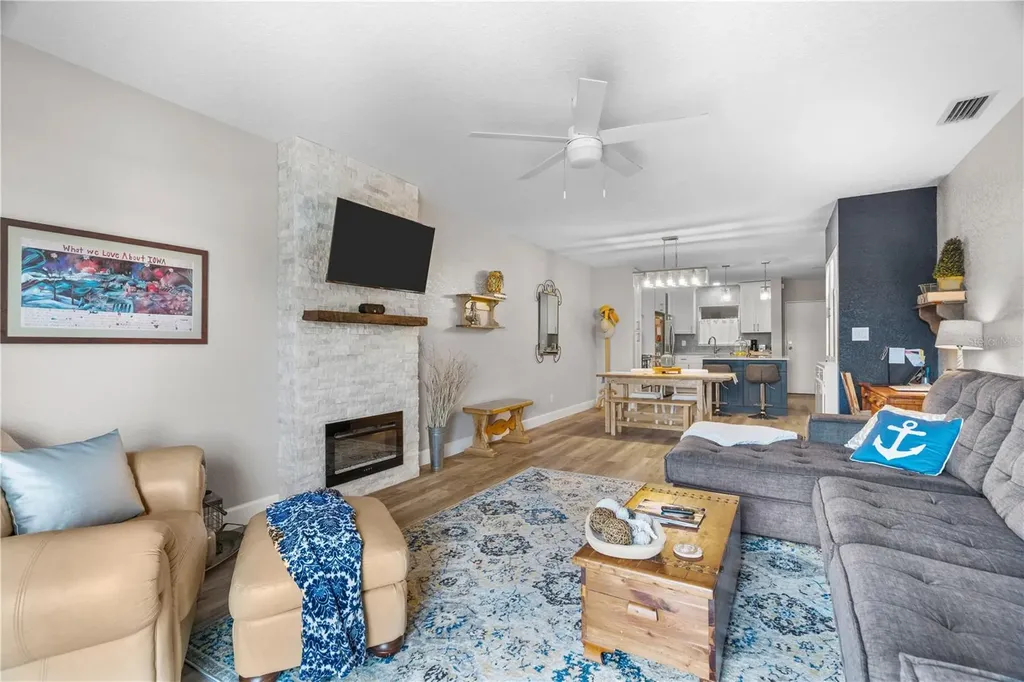 3753 46th Avenue S St Petersburg FL 33711
