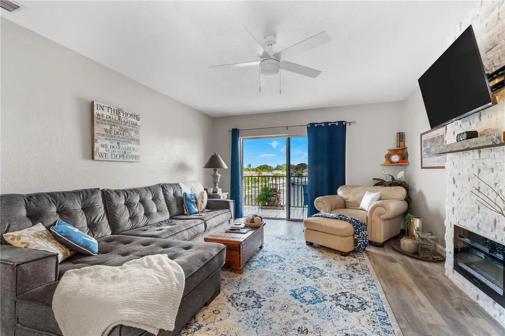 3753 46th Avenue S St Petersburg FL 33711