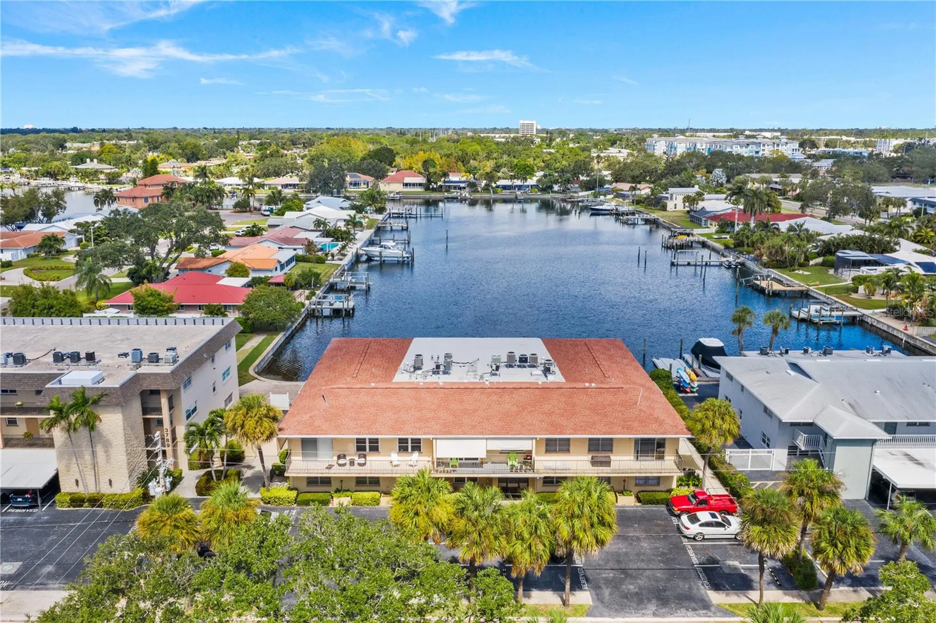 3753 46th Avenue S St Petersburg FL 33711