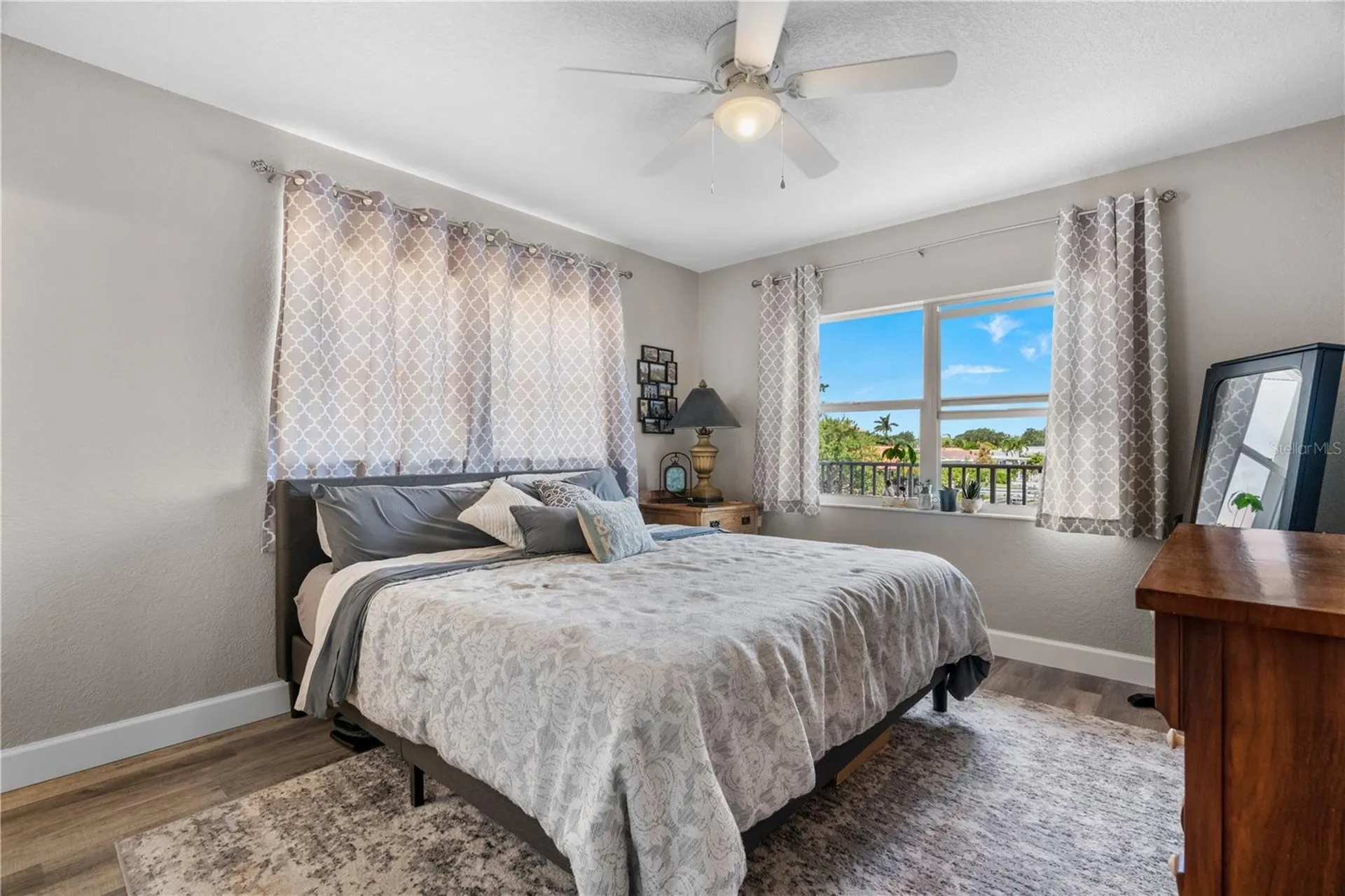 3753 46th Avenue S St Petersburg FL 33711